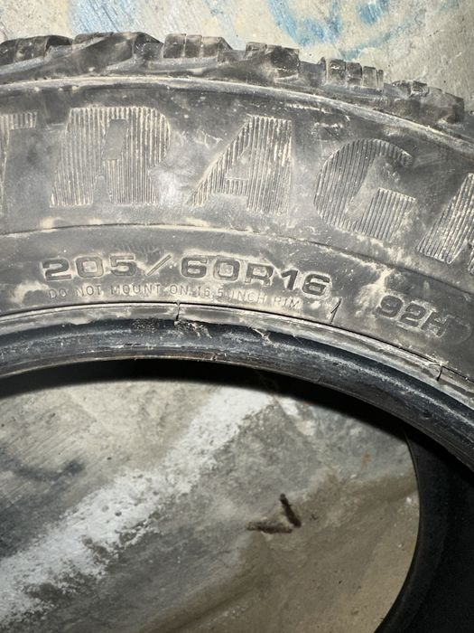 Doua Cauciucuri de iarna