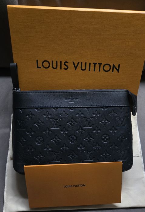 Оригинален клъч Louis Vuitton