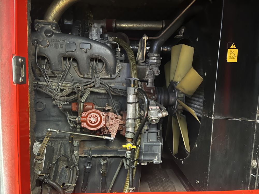 Generator curent HIMOINSA 160 KVA mobil