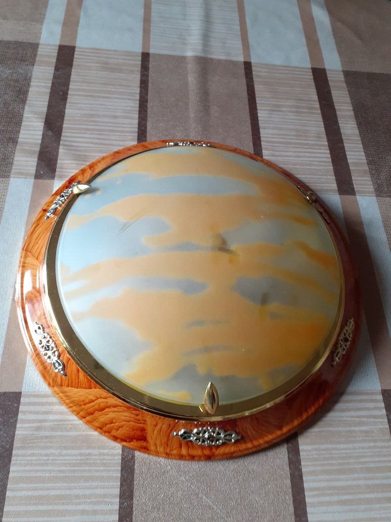 Продам люстру бра