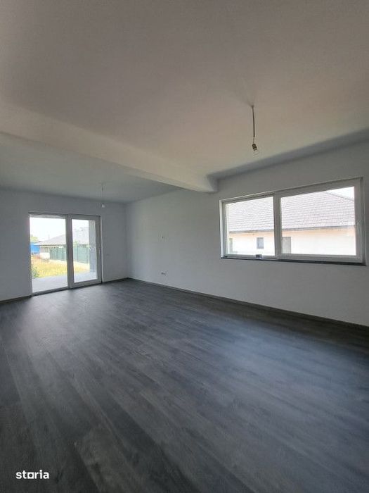 Vanzare - Casa in stil mediteranean cu 4 camere, suprafata construita