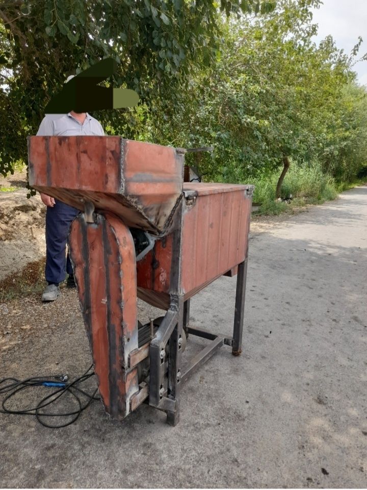 O'rik tozalaydigan apparat...