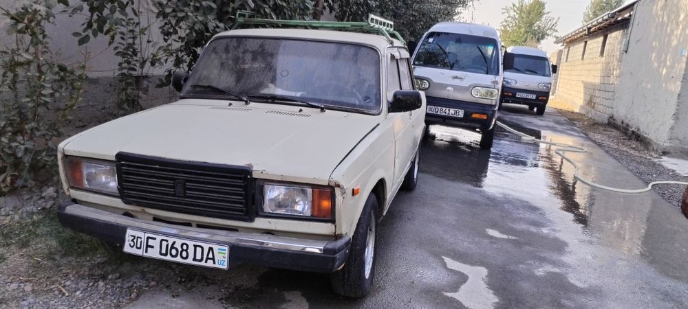 Jiguli 21 07sotiladi