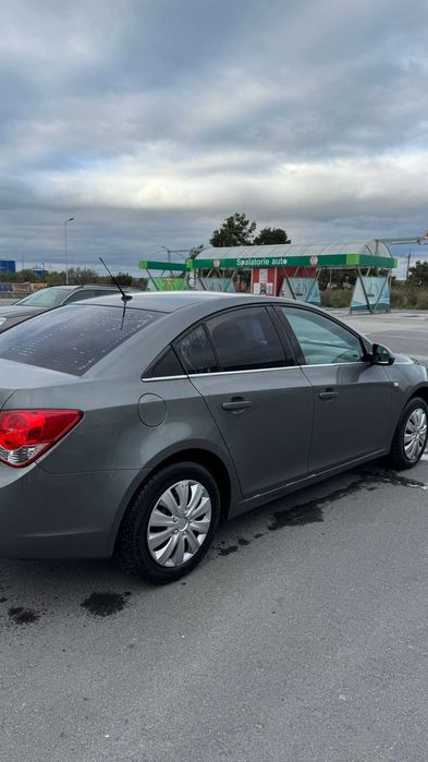 Chevrolet Cruze 2011