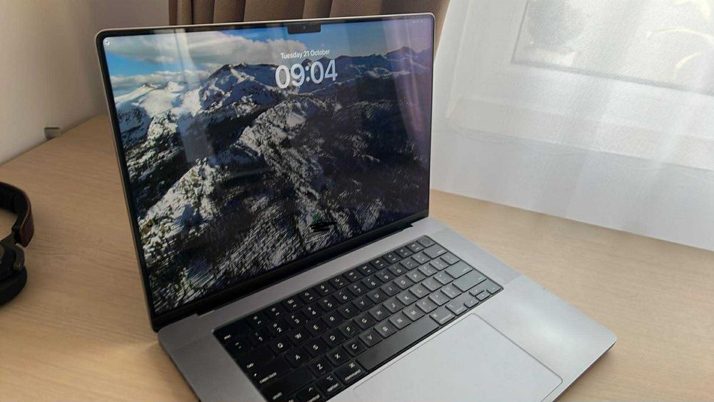 MacBook Pro 16 inch, M1 PRO, 32 GB RAM, 512 GB SSD