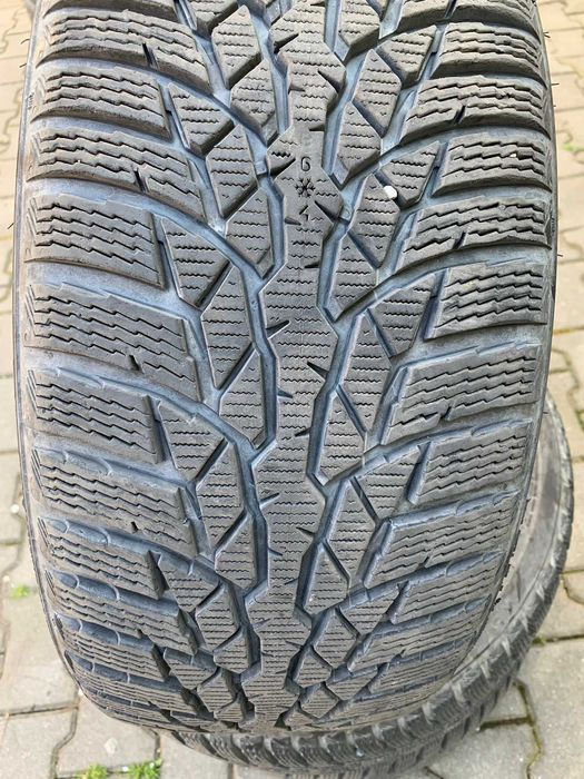 Vand 2 anvelope Nokian  225/40 R18 XL