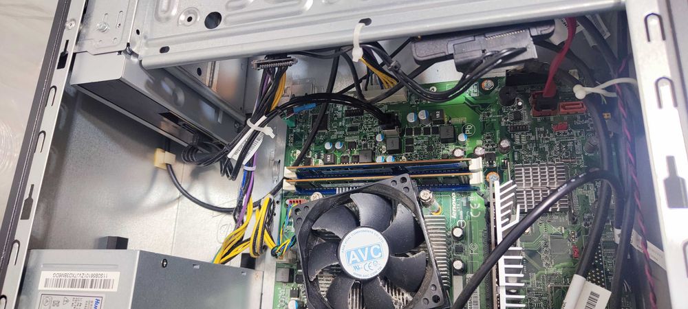 Unitate PC Calculator Lenovo Intel Core i5-4430S 8 GB RAM  SSD 128 GB