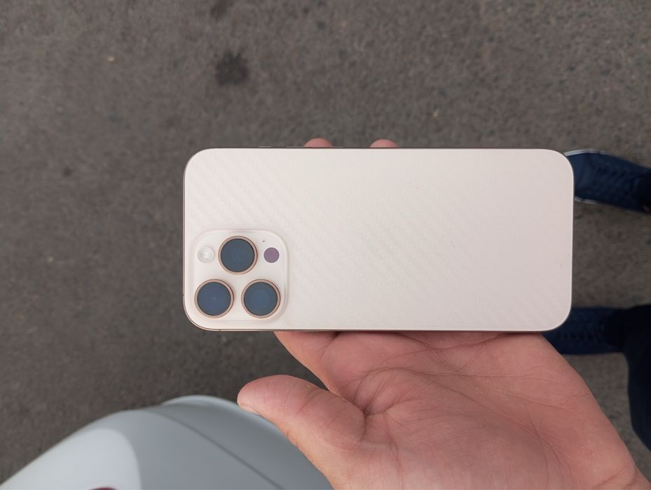 iPhone 16 pro max