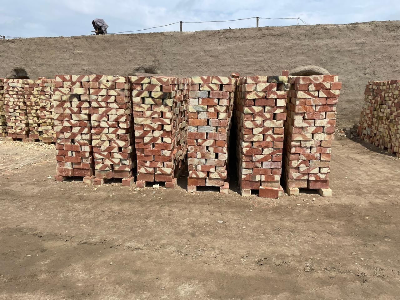 Кирпич сатылады,кірпіш