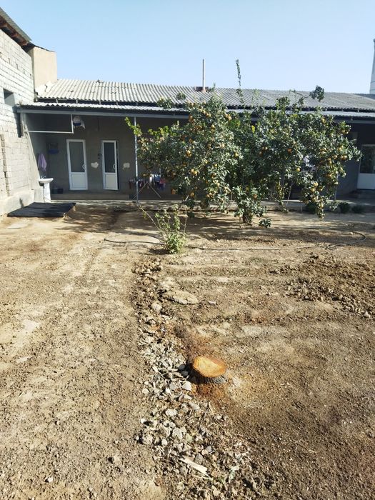 Yer sotiladi Nazarbek Tarnovda 2.2 sotix fasad  10*22 metr