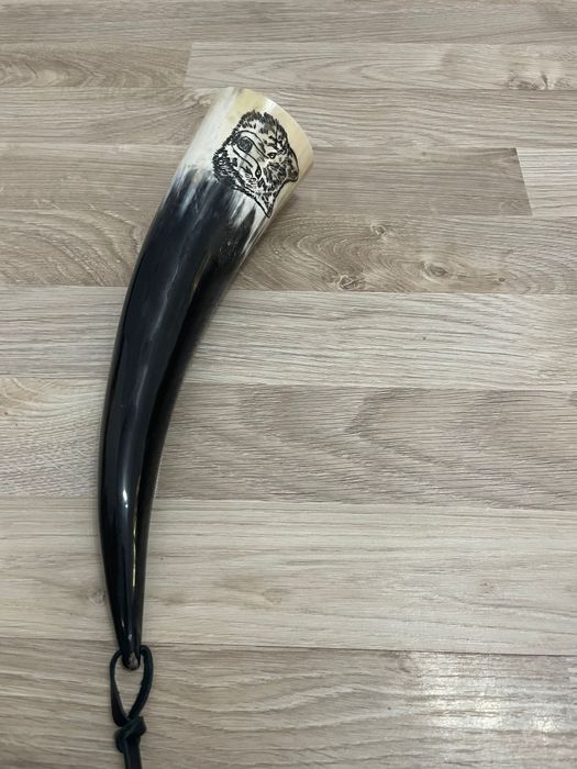 Corn de baut. +/-300 ml