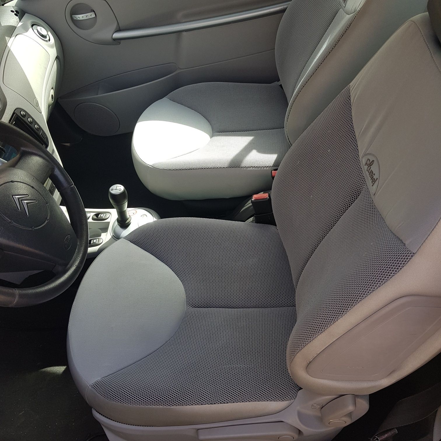 Vand schimb sau dezmembrez  Citroen pluriel c3 Automata cu defecte