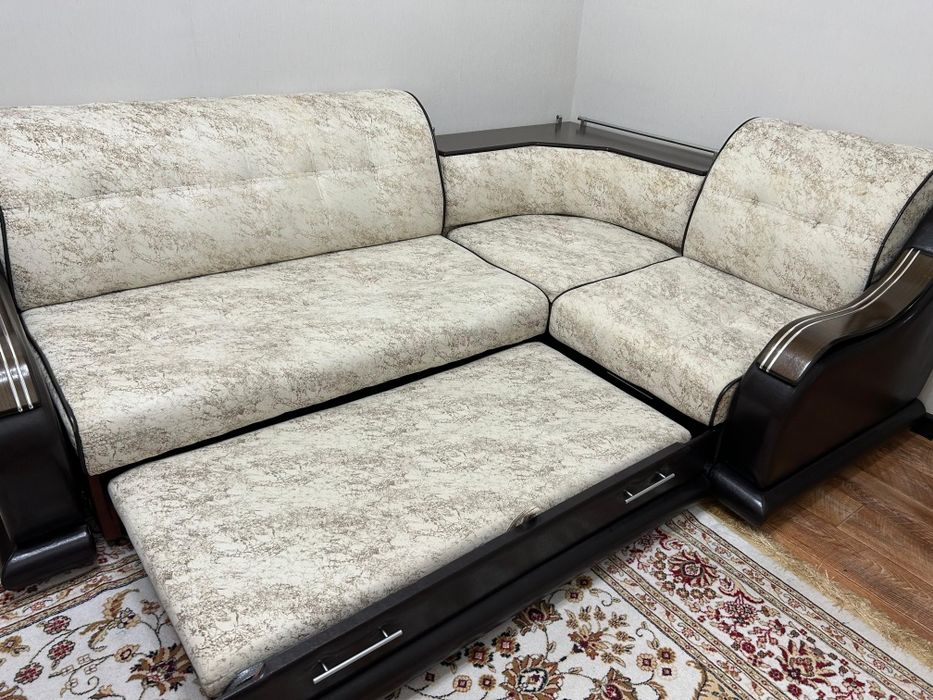 Продам диван в отличном состоянии