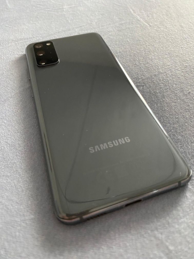 S20 Samsung флагман.