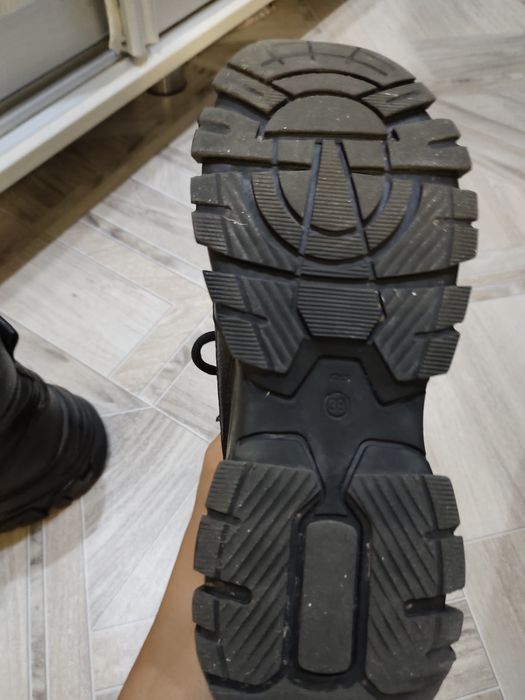 Демисезонные ботинки