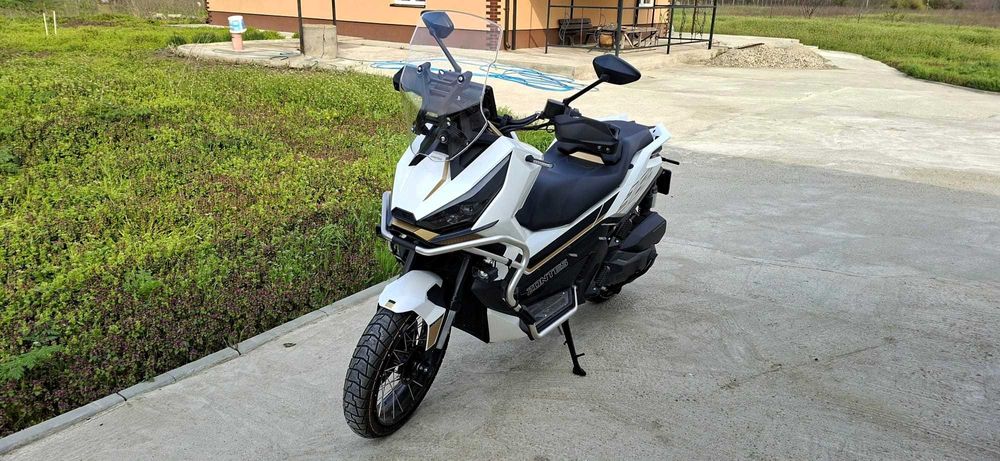 Maxi scuter Adventure Touring Zontes 368G, iunie 2025