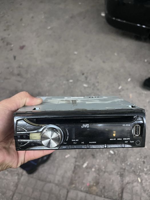 Манитофон JVC.