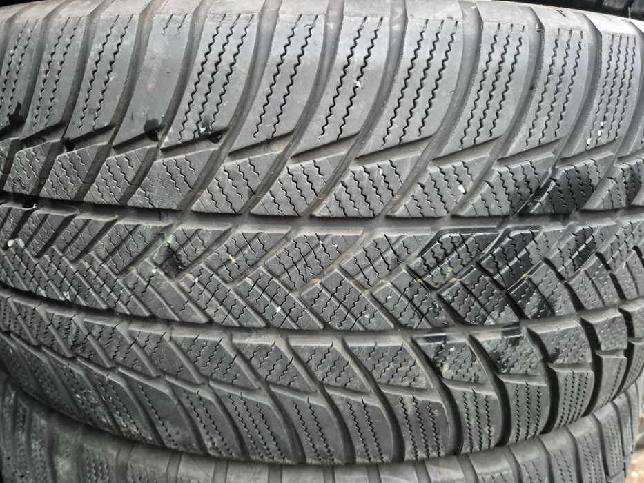 4 Anvelope de IARNA - 235/50/19 - Bridgestone - APP NOI - DOT 2020