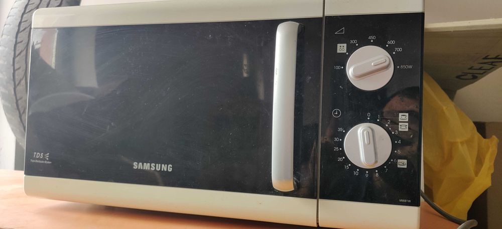 Микровълнова Samsung за части