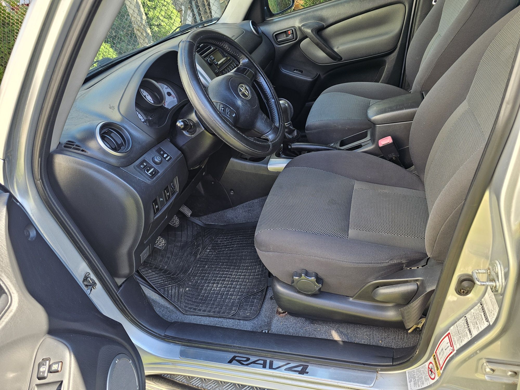 Toyota RAV 4 2.0 16V D-4D 116кс