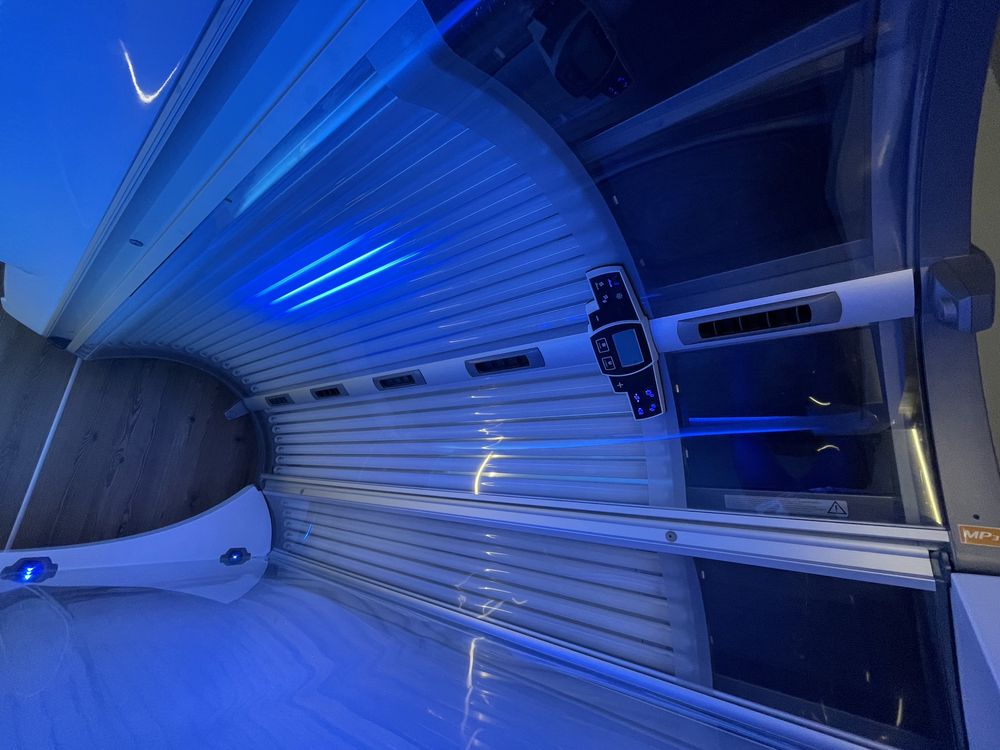Солариум Luxura x10