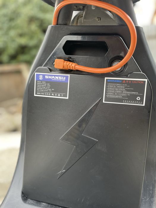 Vand scuter harley model 2025,3200 lei negociabil.