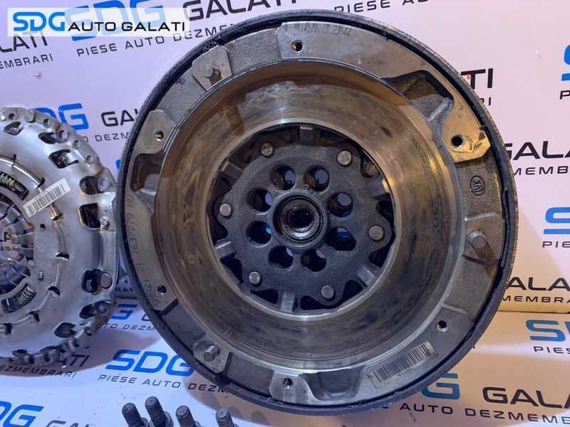 Ambreiaj LUK Volanta Masa Dubla Placa Presiune BMW Seria 1 E81 E82 E87 E88 120 2.0 D 2003 - 2011 Cod 7637279 7614326 7615627