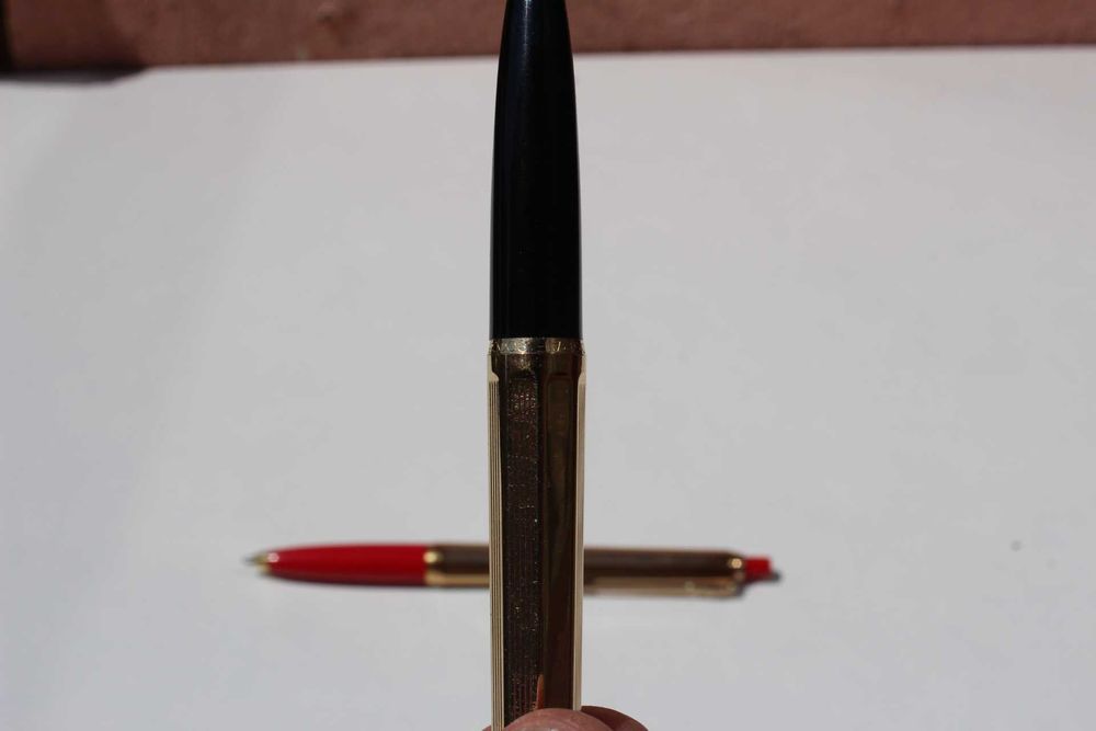 Set 2 pixuri BALLOGRAF - Made in Sweden, Negru si Rosu