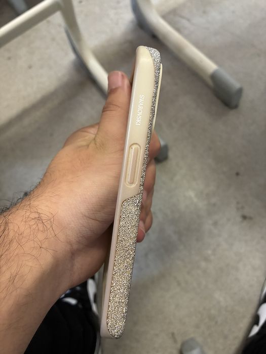 Husa swarovski.
