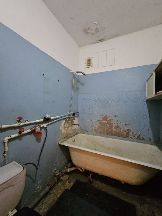 2 хоналик квартира сотилади киргилида