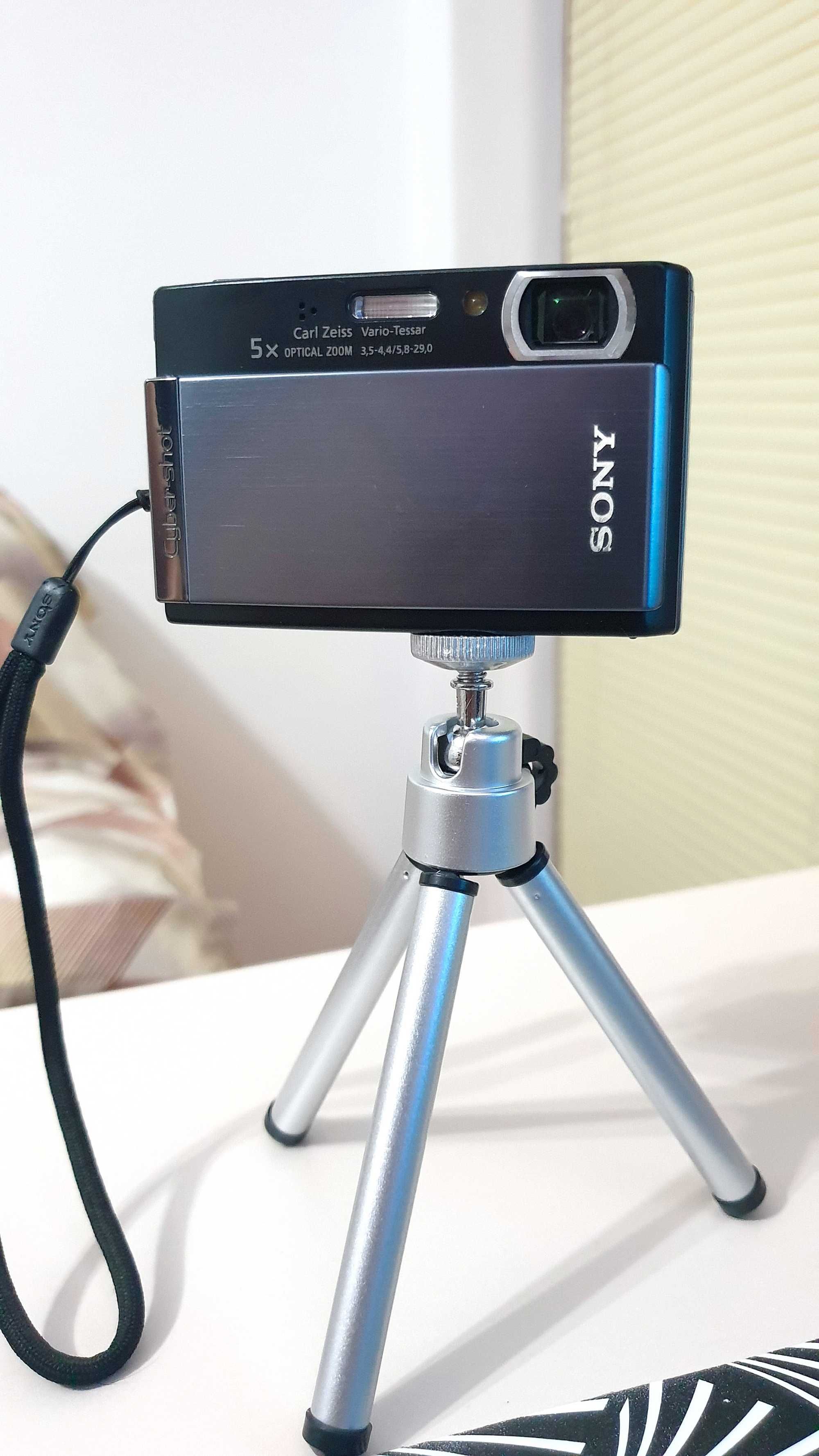цифров фотоапарат Sony Super SteadY Chot - T300 тъчскрийн