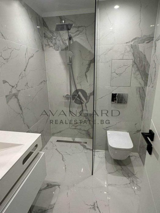 Продава се Четиристаен апартамент в Пловдив, Остромила - 276 кв.м за 1196 €/кв.м - Снимка #7