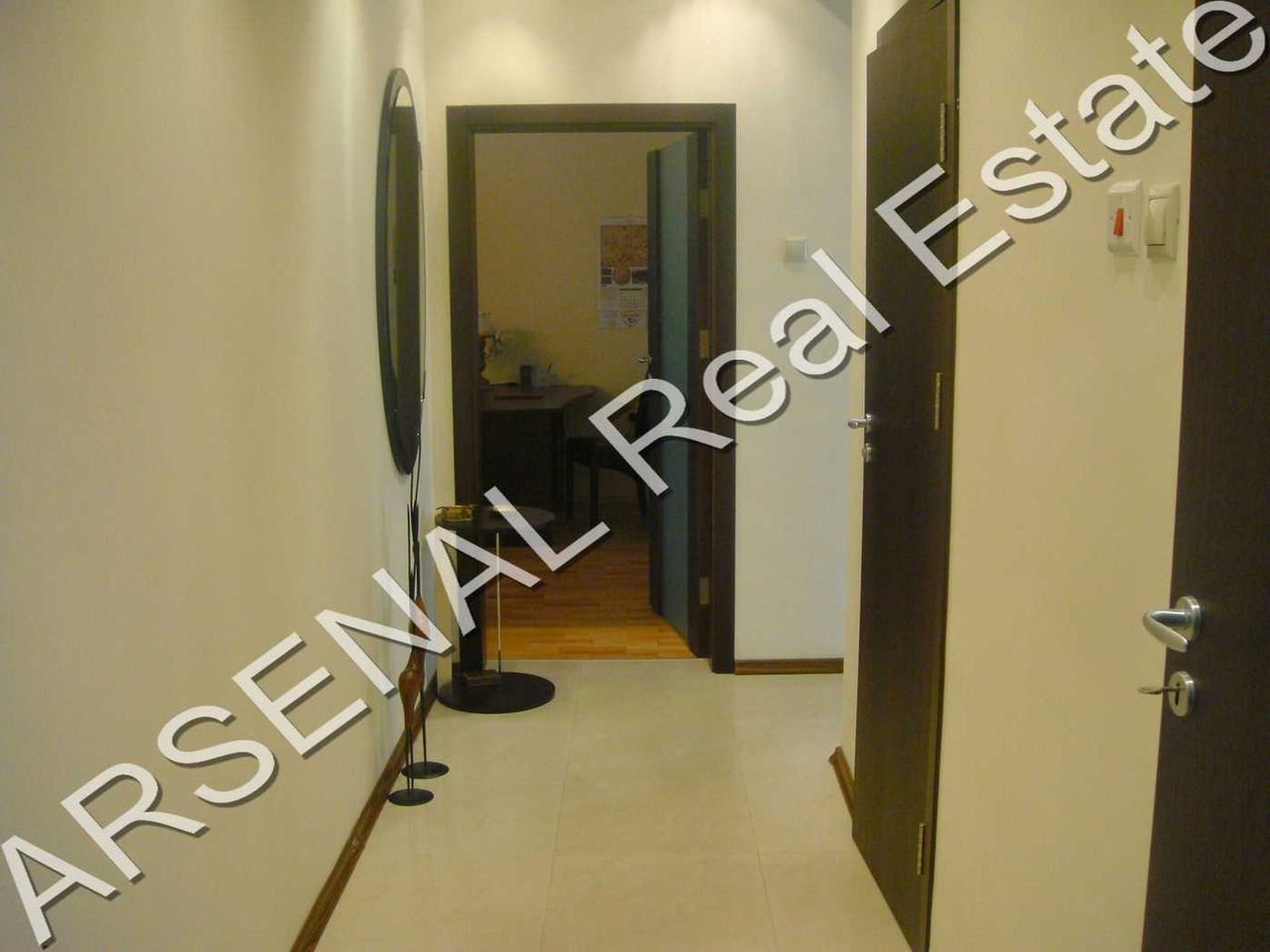 Дава се под наем Двустаен апартамент в София, Изток - 77 кв.м за 550 € - Снимка #1