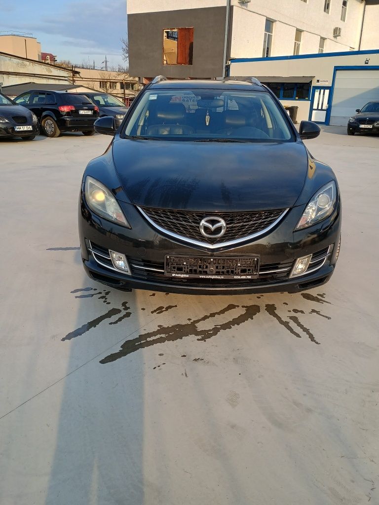 Fata complecta Mazda 6