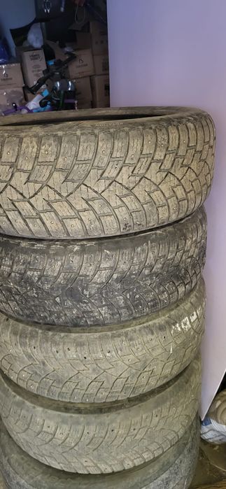 Продам 4шт зимние шины