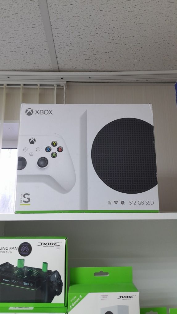 Продаётся XBOX Series S не новый