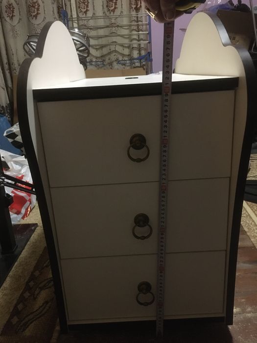 Шкаф с три отделения и ракла на колелца