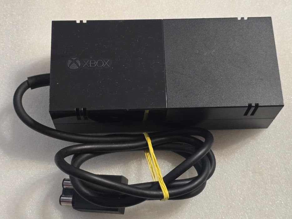 Alimentator Xbox One A13-203P1A, 12V 16.5A 198W - poze reale