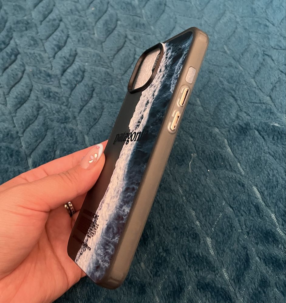 Силиконов кейс с твърд гръб за iPhone 13
