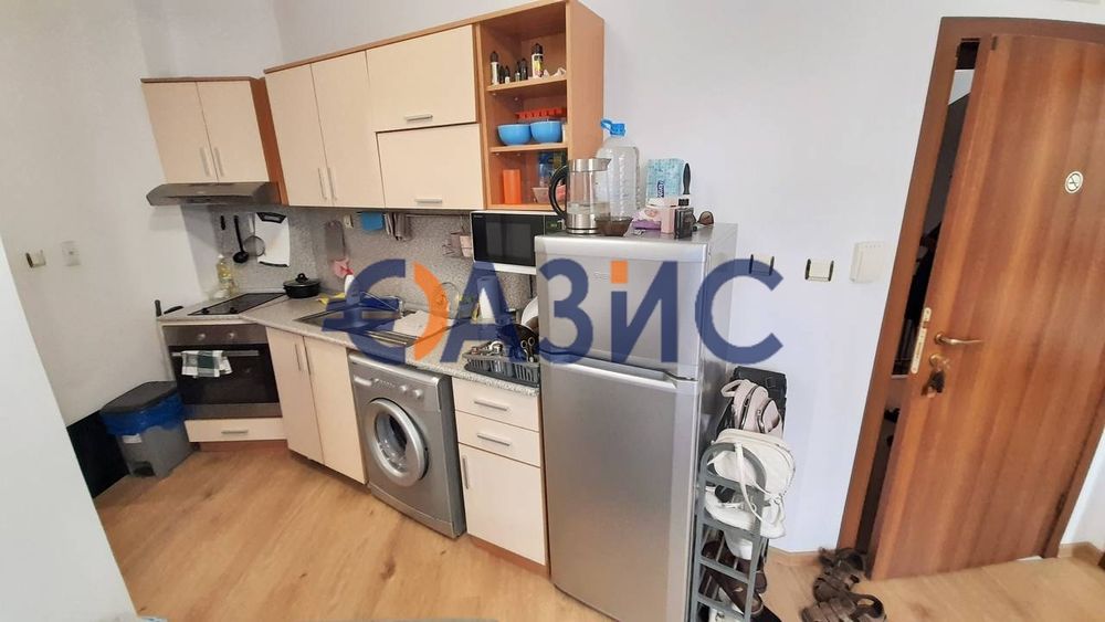 Продава се Тристаен апартамент в к.к. Слънчев бряг - 64 кв.м за 954 €/кв.м - Снимка #3