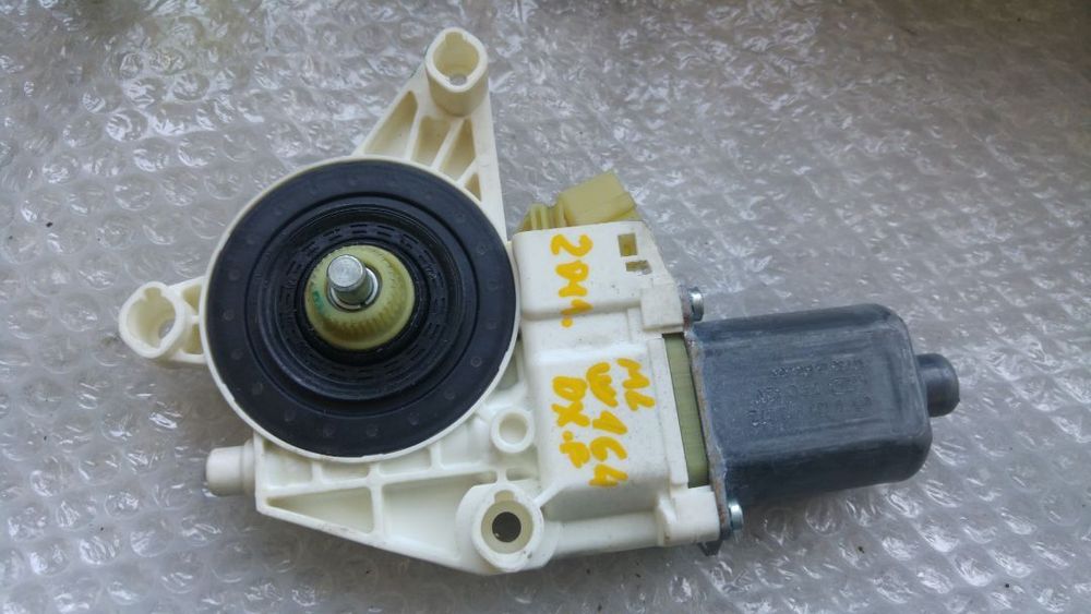 motoras macara dreapta fata mercedes m-class ml 350 4matic w164 2011  0130822272  a2518200842