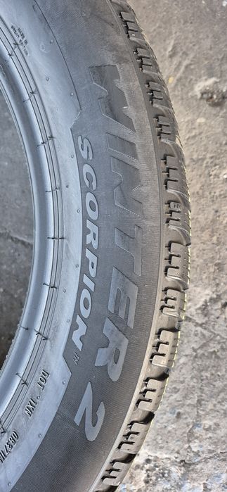 2 anvelope iarna Pirelli 235/55/19,dot 2024.Pretul este pe bucata
