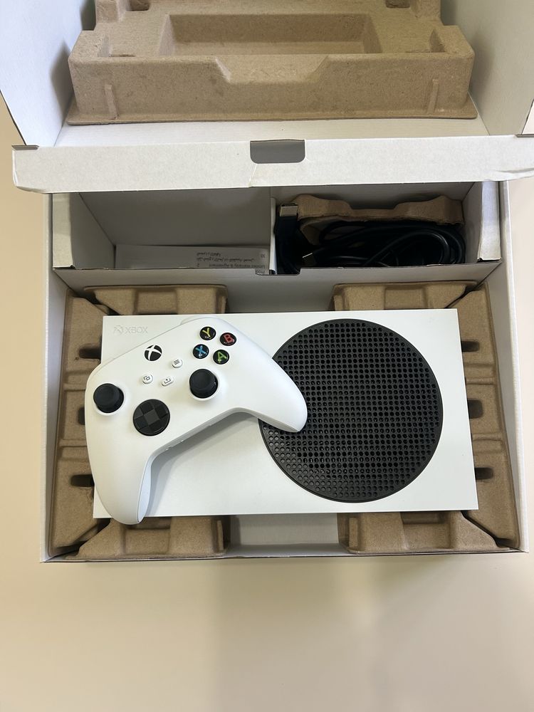 Продается XBOX Series S
