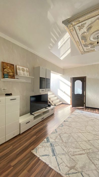 Үй сатамын 2 этаж