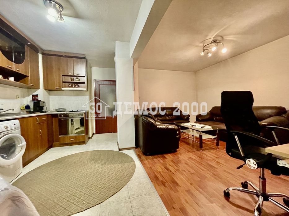 Просторен напълно обзаведен апартамент р-н ЛК Тракия