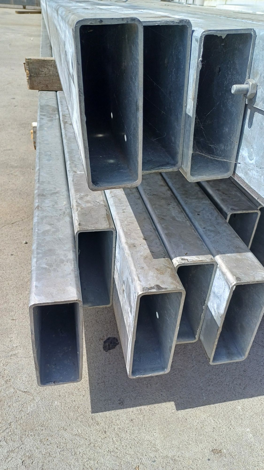 Teava rectangulara zincata, teava galvanizata, profile zincate  Noi