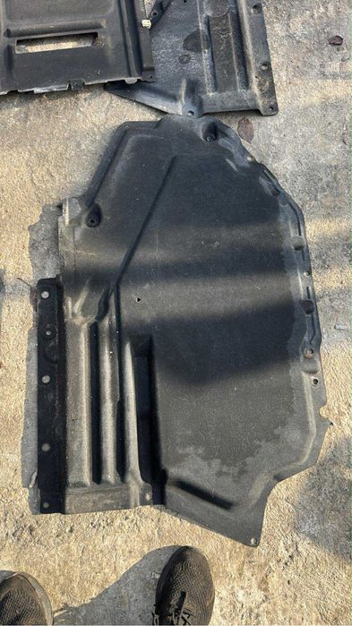 Кори под двигател кутия bmw x6 f16 x5 f16 бмв х6 ф16 х5 ф15 кори