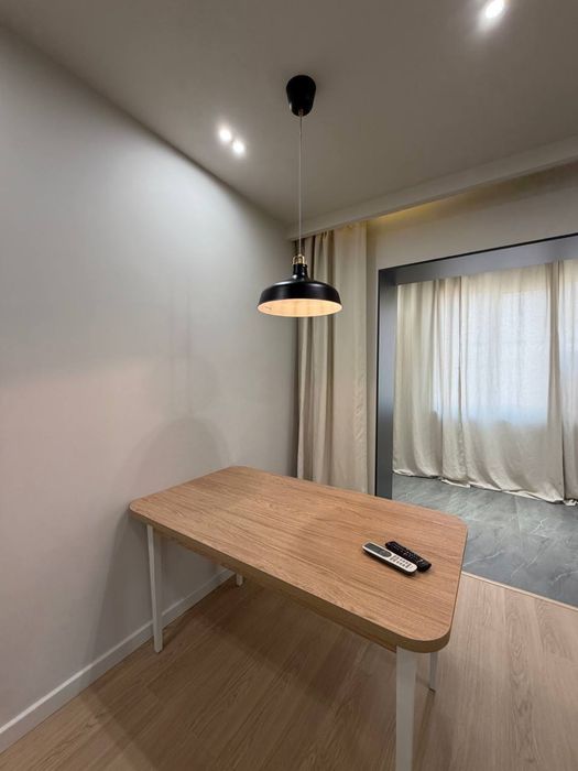 Kvartira Ориентир- Ц-13, Лабзак  4/4/4 81m2 euro remont