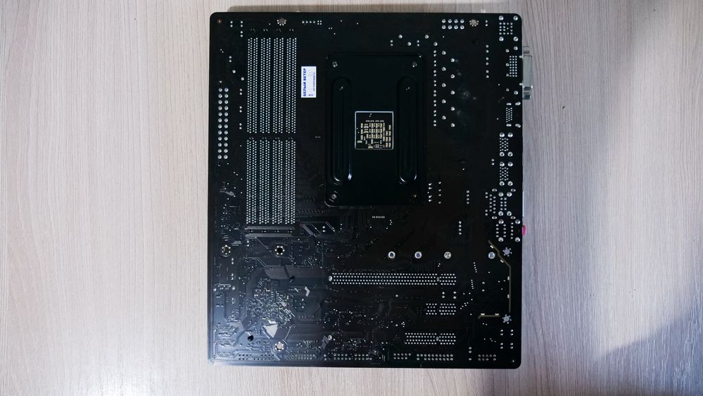 Gigabyte B450-DS3H | В отличном состоянии