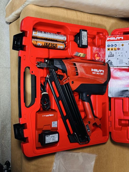 PISTOL GX 90-WF cu gaz pentru implantat CUIE ÎN LEMN-kit complet,2 bat